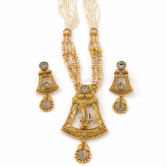 Motif Pearl Beaded Necklace