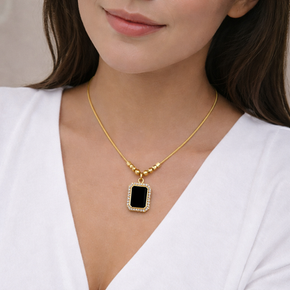 Elegant Black Stone Pendant Necklace