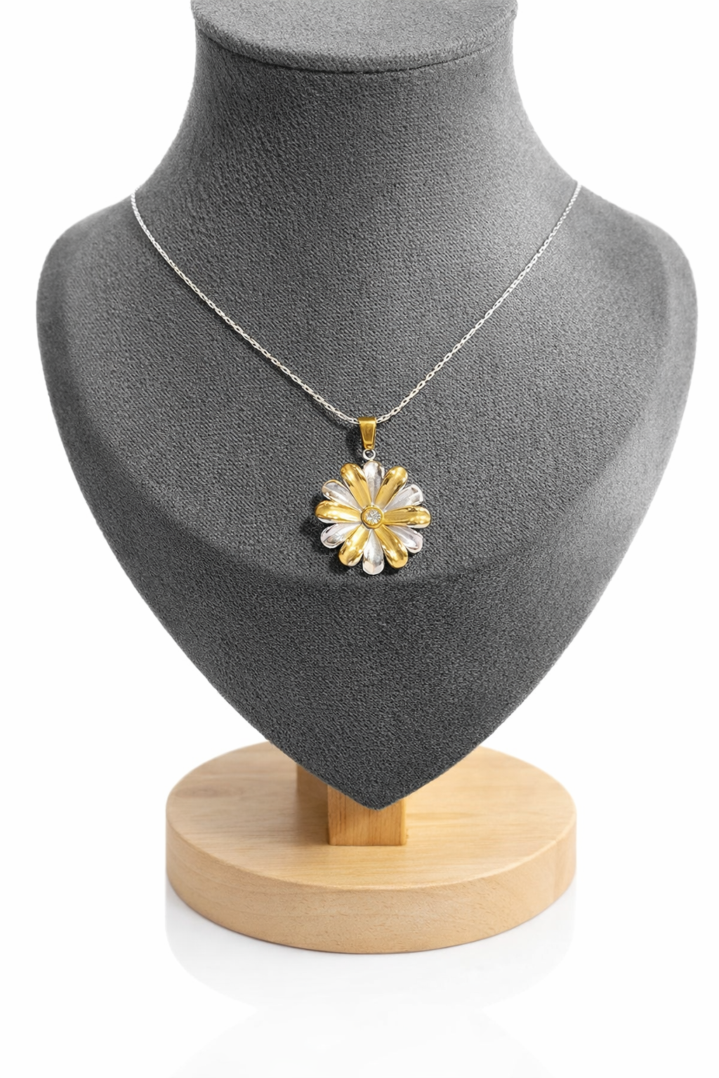 Daisy Pendant Necklace