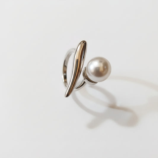 Modern Pearl Open Ring in Silver Finish