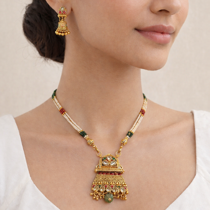 Temple Necklace Set with Kundan Pendant set