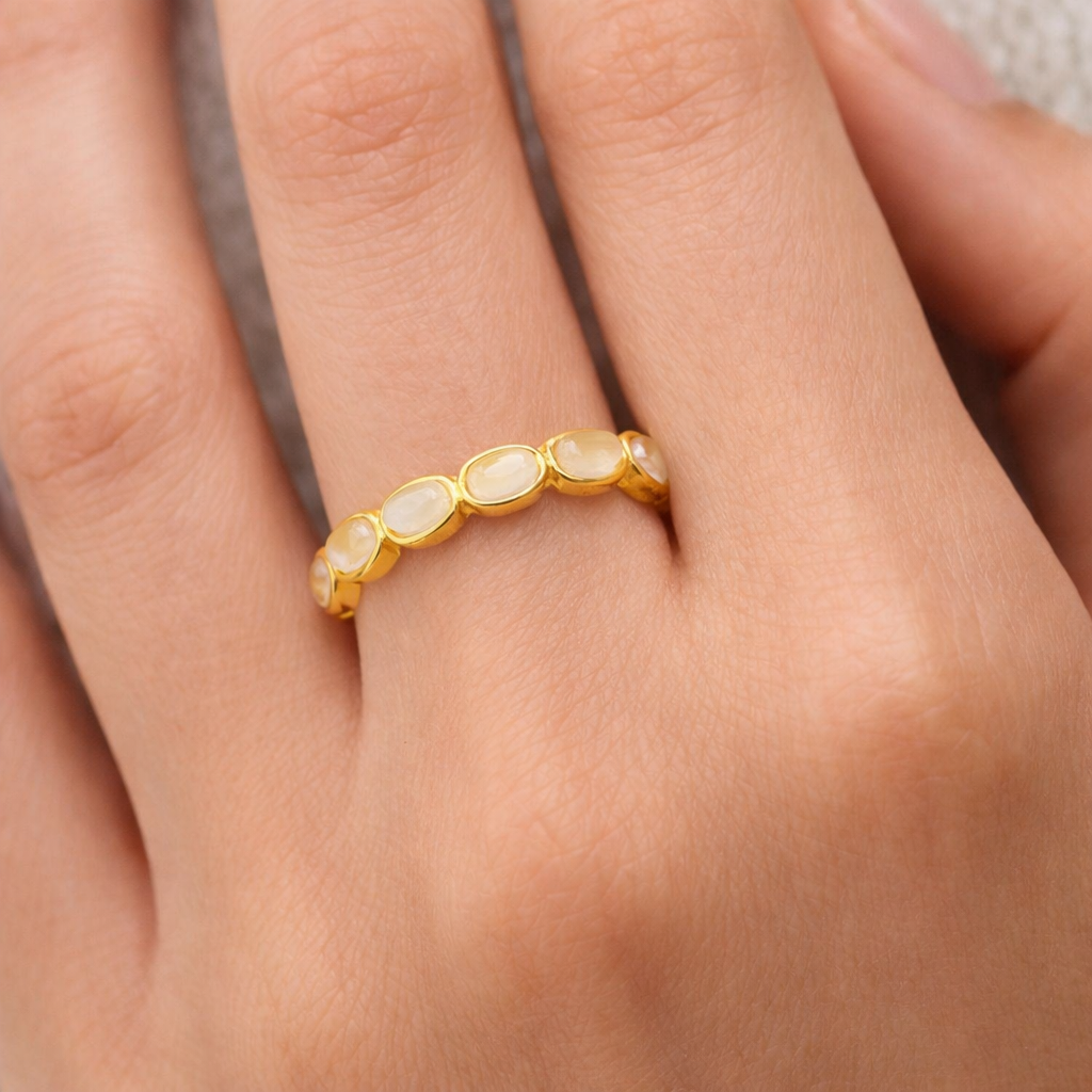 Mother-of-Pearl Oval Adjustable Band Ring