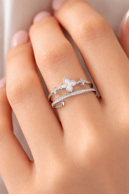 Adjustable Clover Motif Double-Band Ring